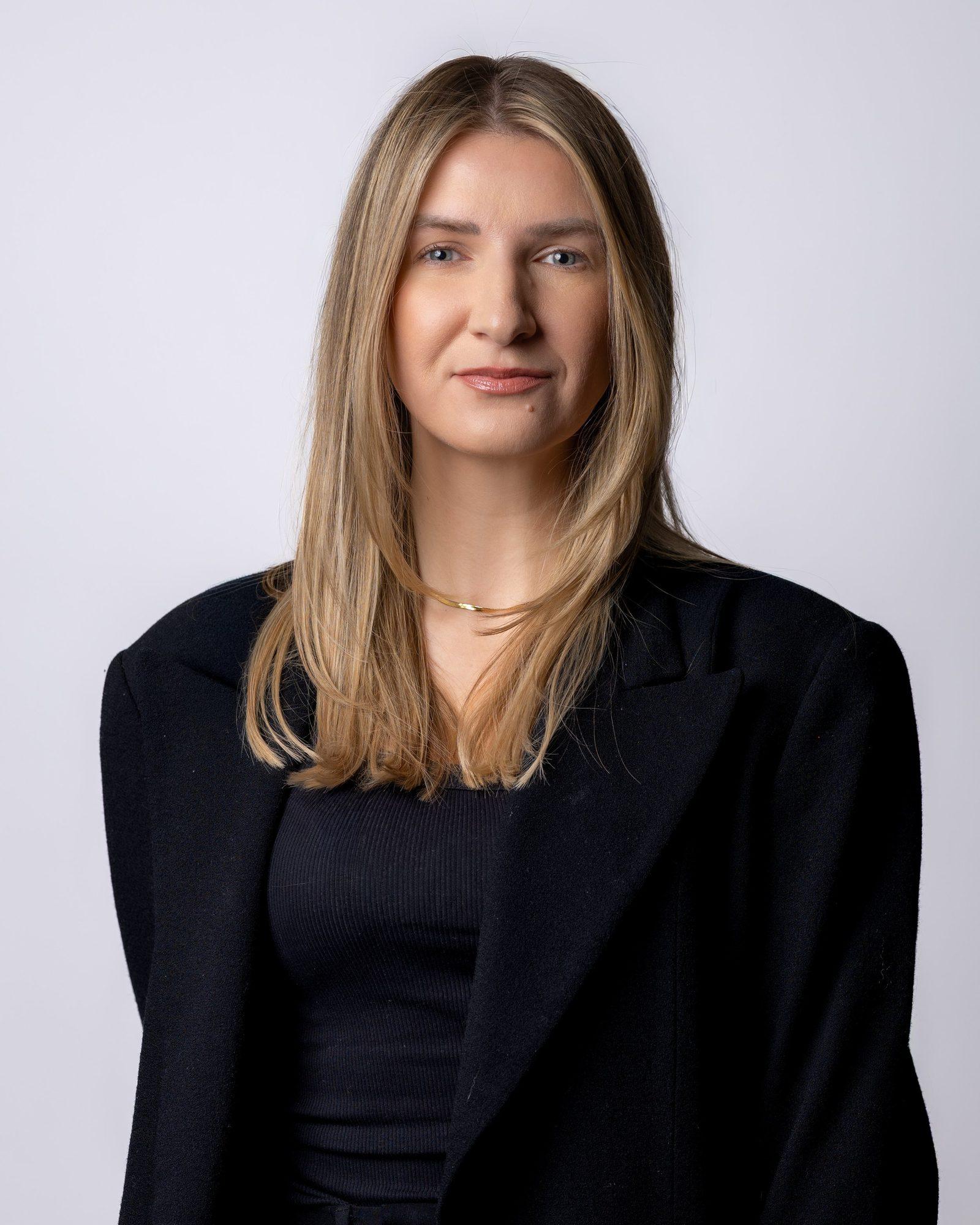 Headshots & Portraits — frame 15