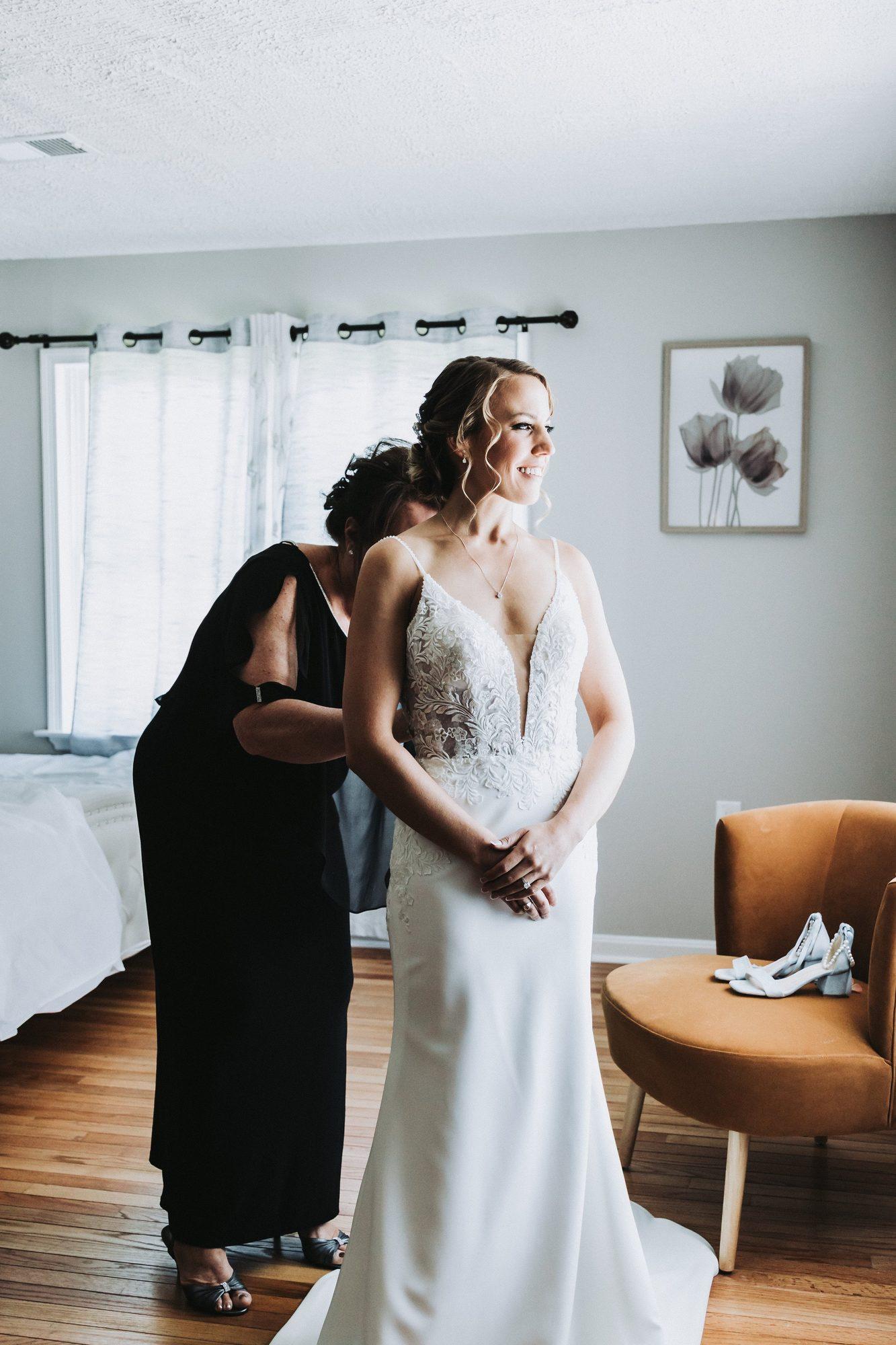 Weddings — frame 2